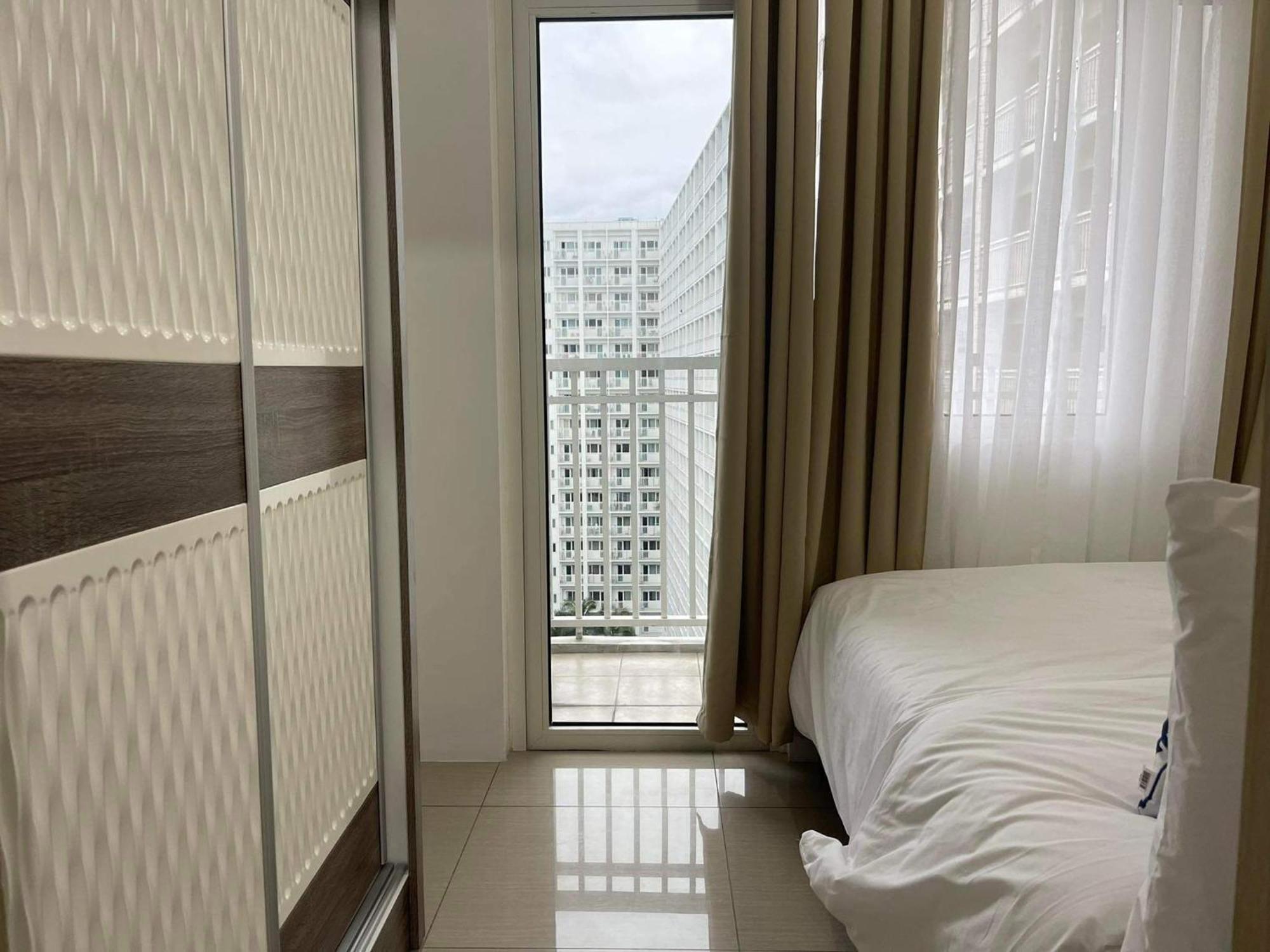 Shore 1 & 3 Residences Moa 1Br With Balcony By Darpm Manila Dış mekan fotoğraf