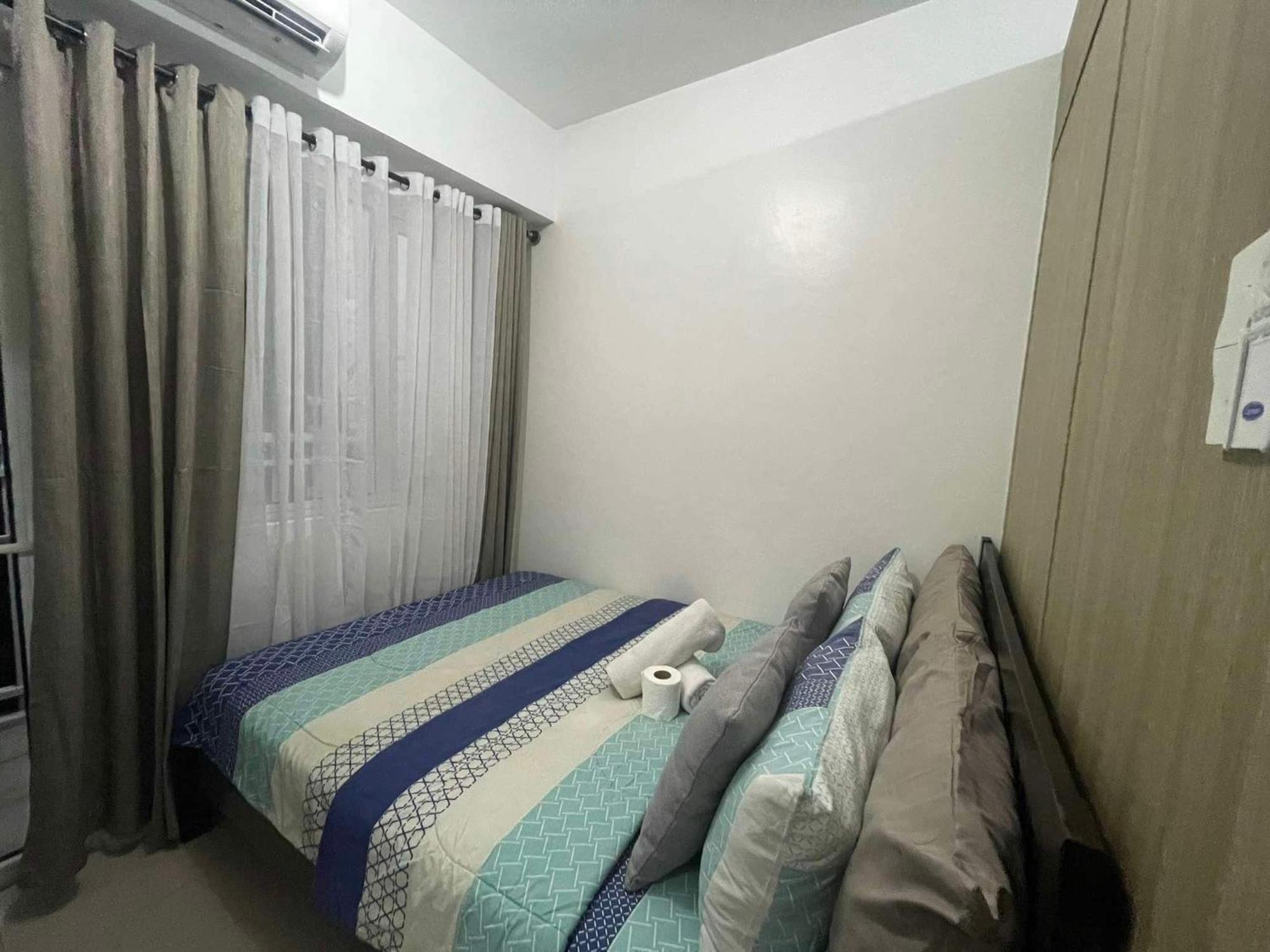 Shore 1 & 3 Residences Moa 1Br With Balcony By Darpm Manila Dış mekan fotoğraf