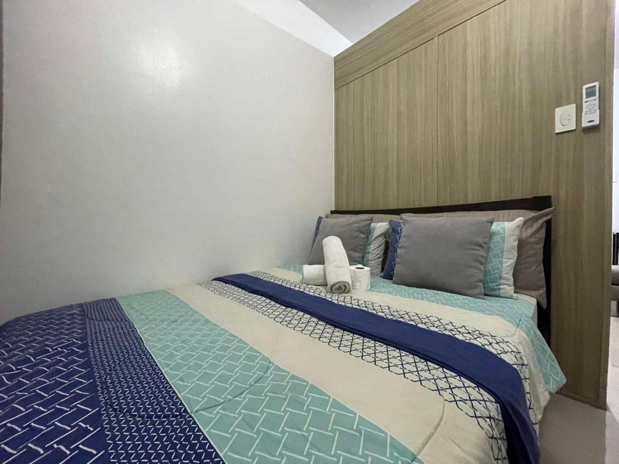 Shore 1 & 3 Residences Moa 1Br With Balcony By Darpm Manila Dış mekan fotoğraf