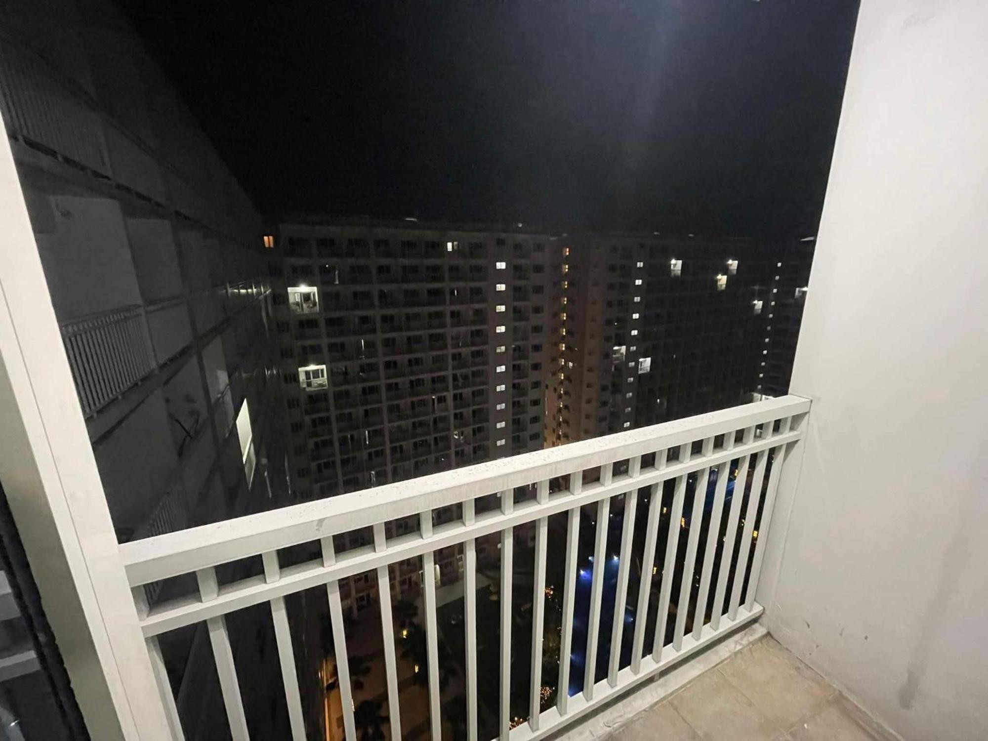 Shore 1 & 3 Residences Moa 1Br With Balcony By Darpm Manila Dış mekan fotoğraf
