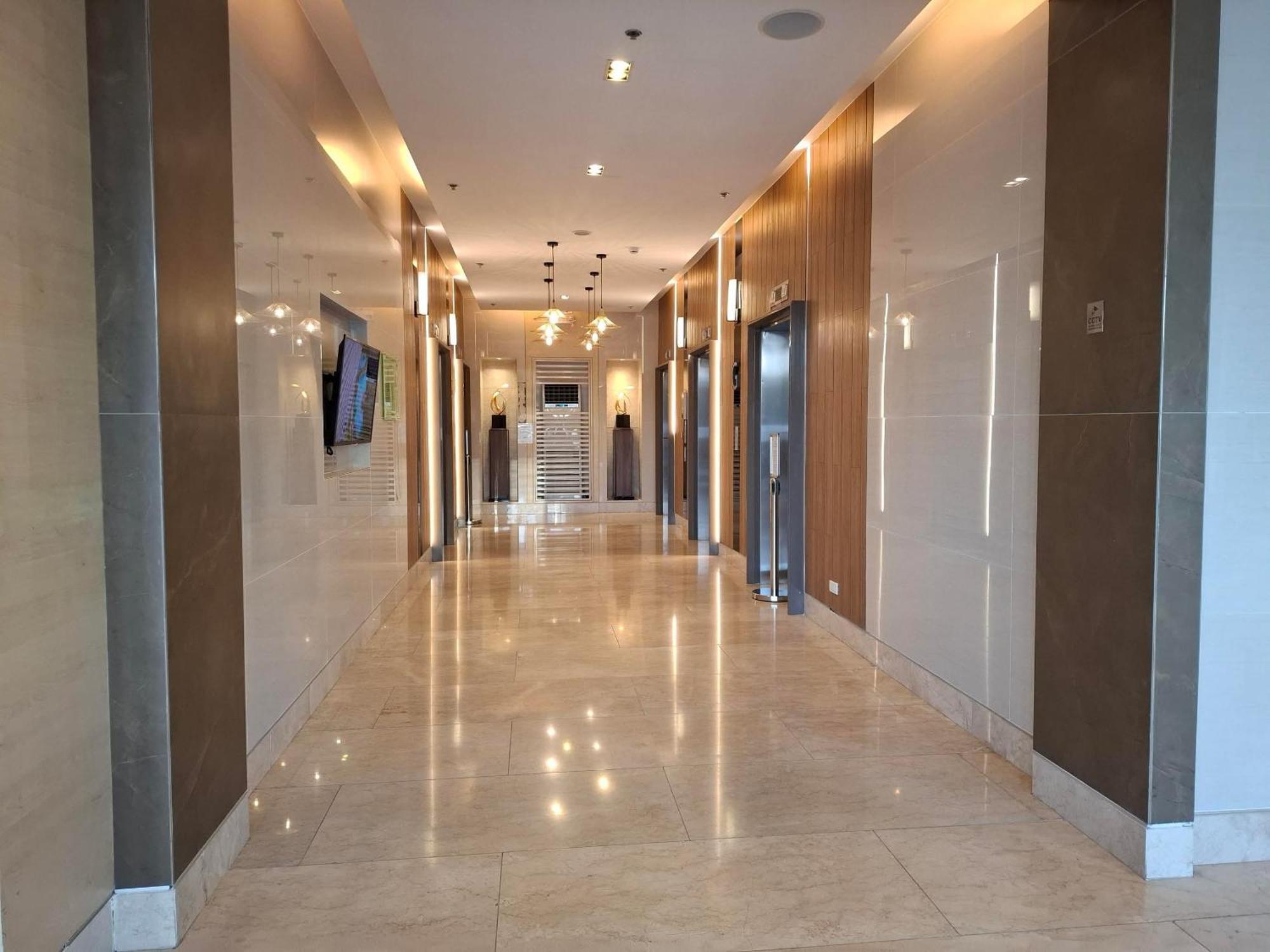 Shore 1 & 3 Residences Moa 1Br With Balcony By Darpm Manila Dış mekan fotoğraf